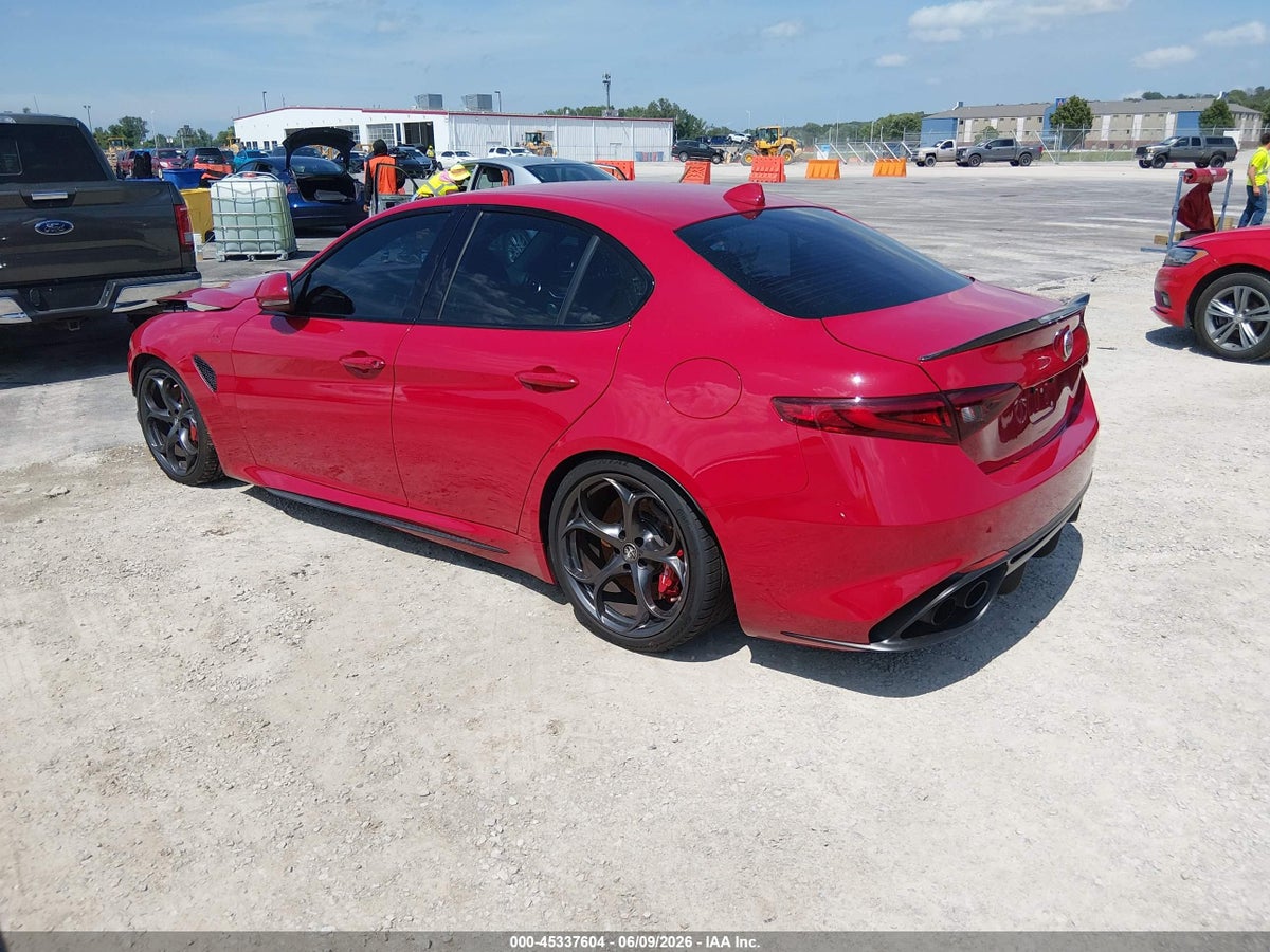 2018 ALFA ROMEO GIULIA QUADRIFOGLIO RWD — снимка 3