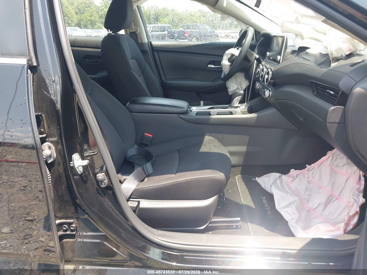 2025 NISSAN SENTRA SV — снимка 5