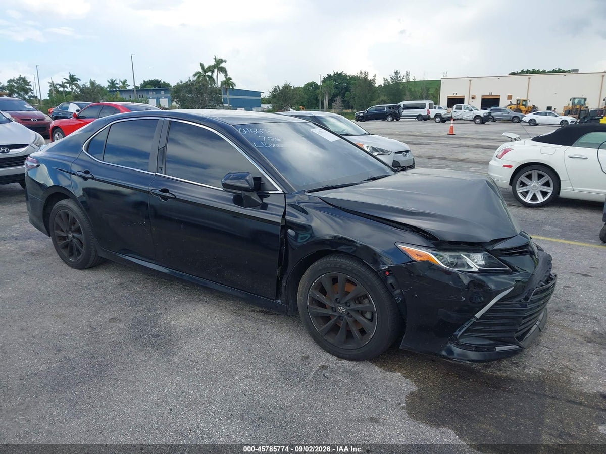 2022 TOYOTA CAMRY LE