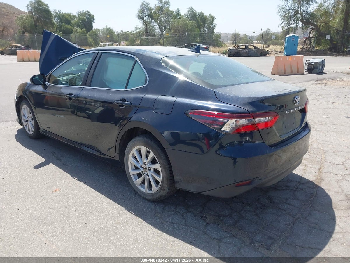 2021 TOYOTA CAMRY LE — снимка 3