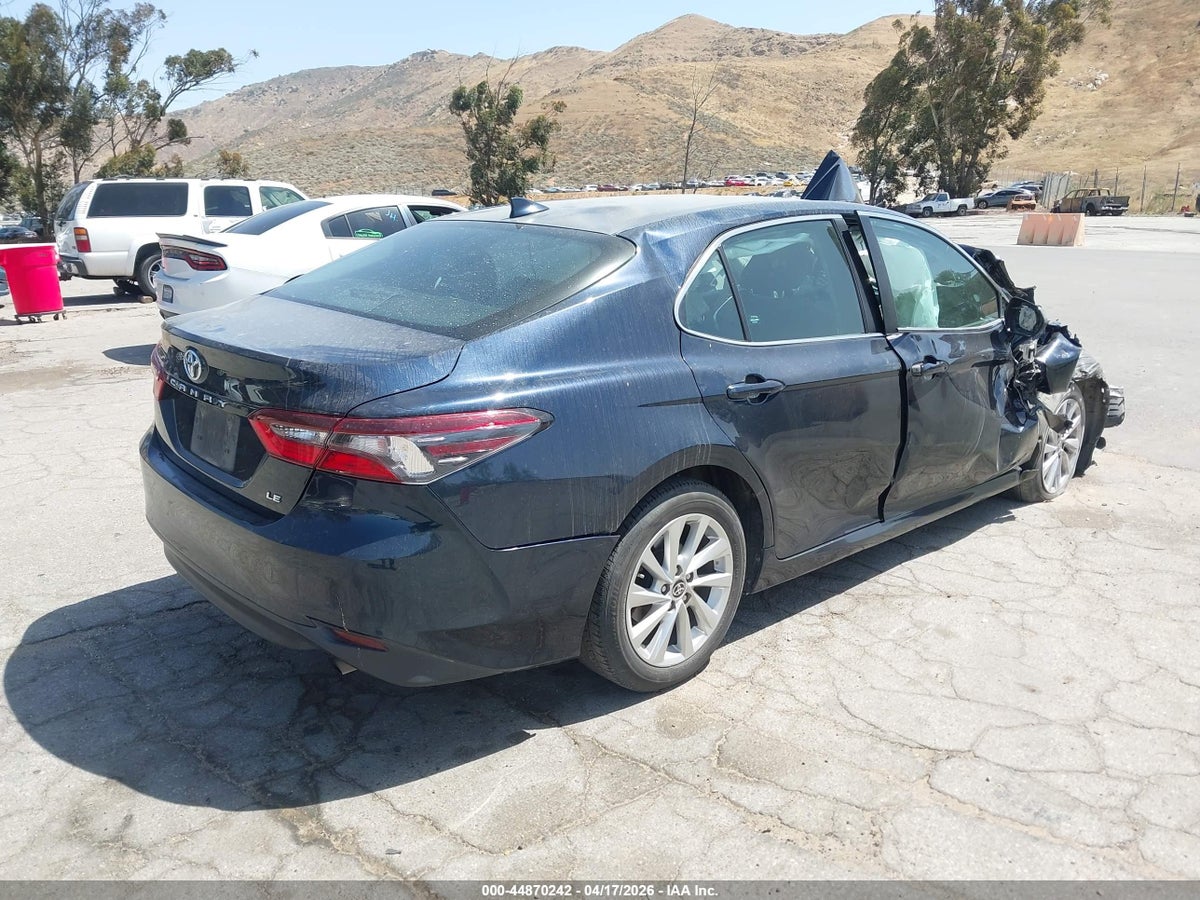 2021 TOYOTA CAMRY LE — снимка 4