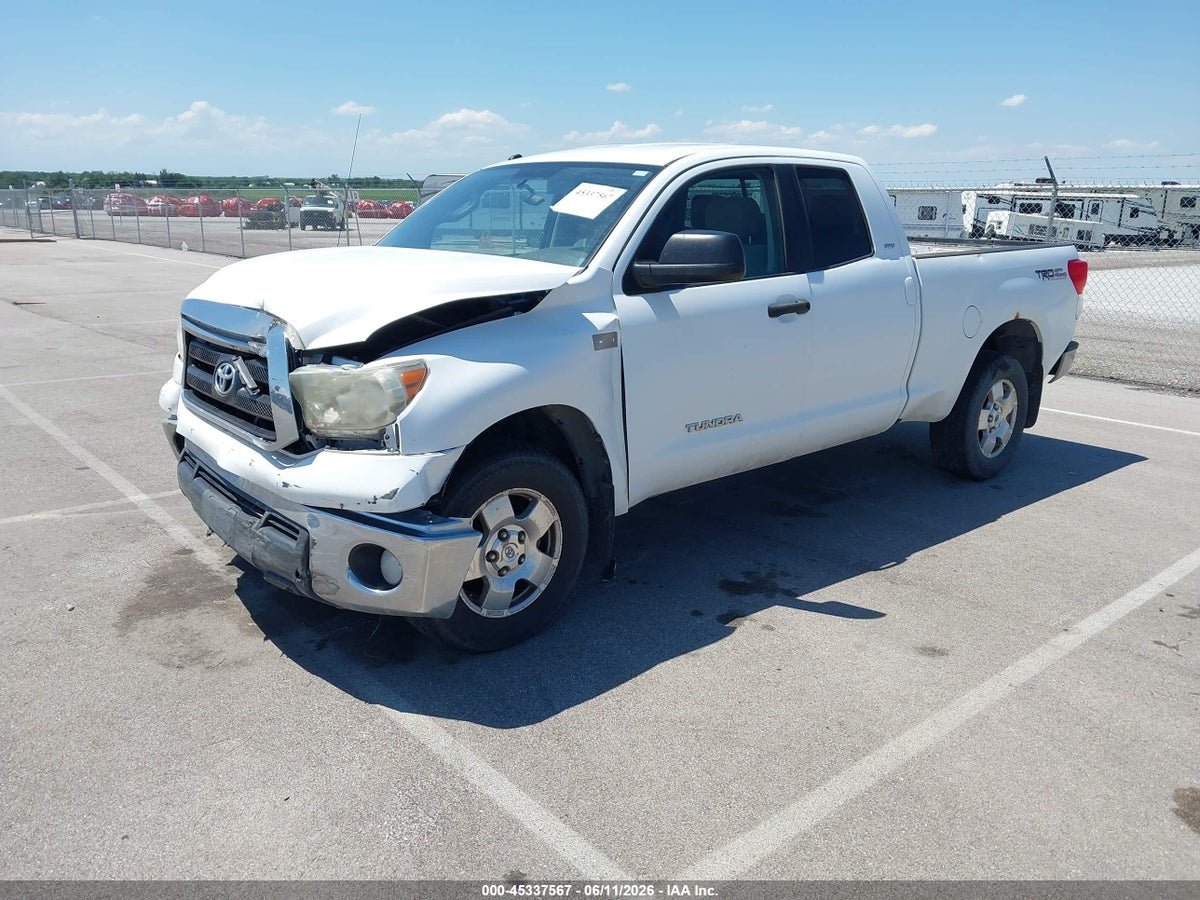 2010 TOYOTA TUNDRA GRADE 5.7L V8 — снимка 2