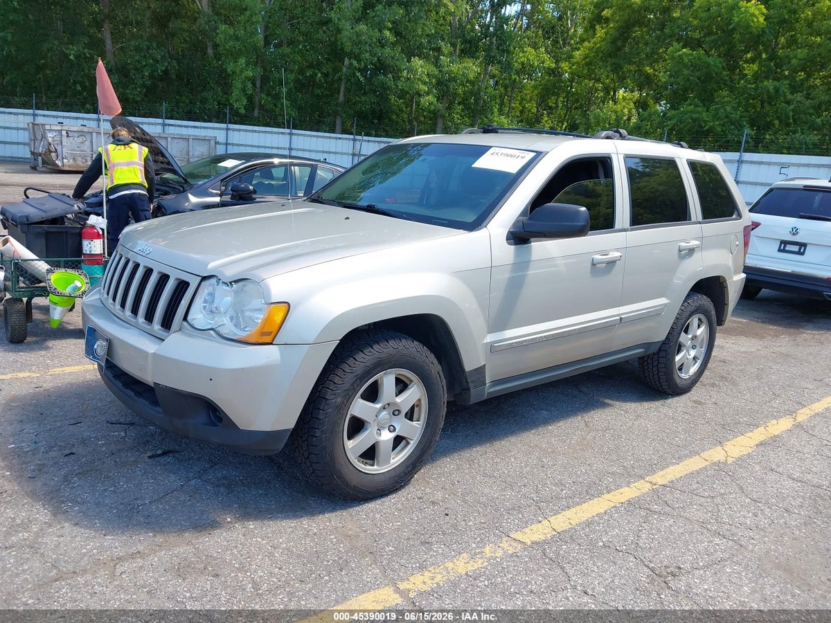 2010 JEEP GRAND CHEROKEE LAREDO — снимка 2