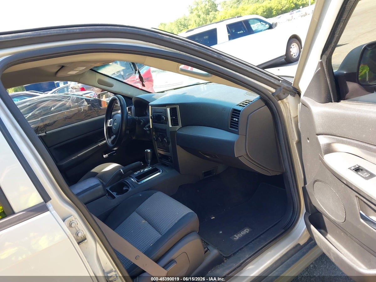 2010 JEEP GRAND CHEROKEE LAREDO — снимка 5