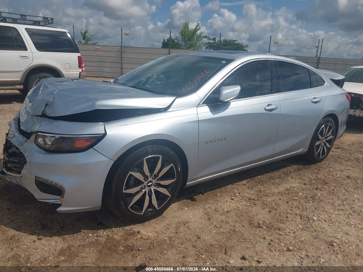 2017 CHEVROLET MALIBU 1LT — снимка 2