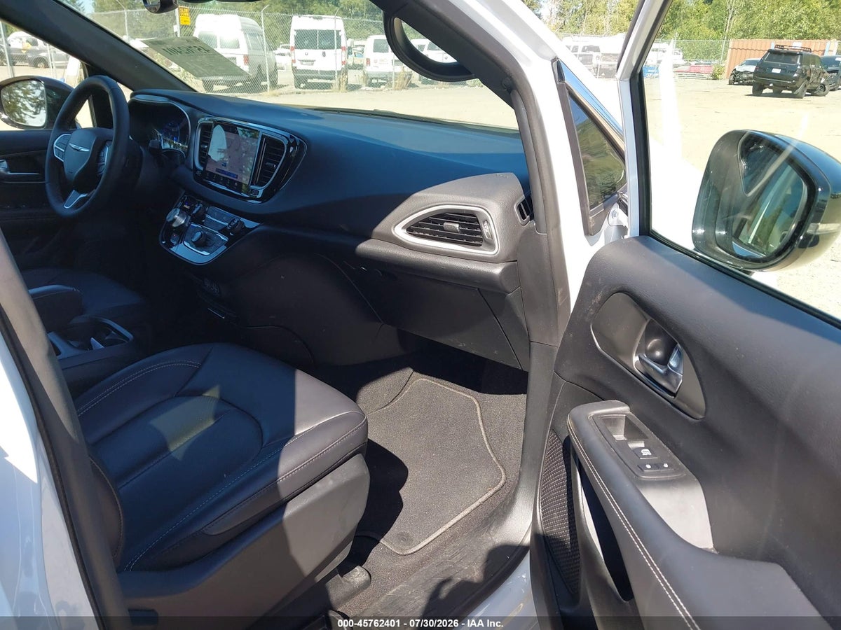 2025 CHRYSLER PACIFICA SELECT — снимка 5