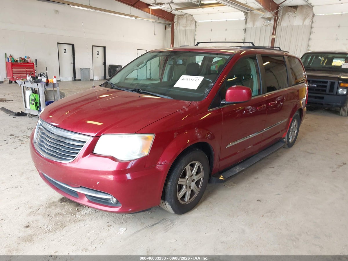 2011 CHRYSLER TOWN & COUNTRY TOURING — снимка 2