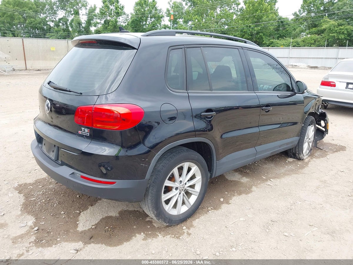 2017 VOLKSWAGEN TIGUAN 2.0T/2.0T S — снимка 4