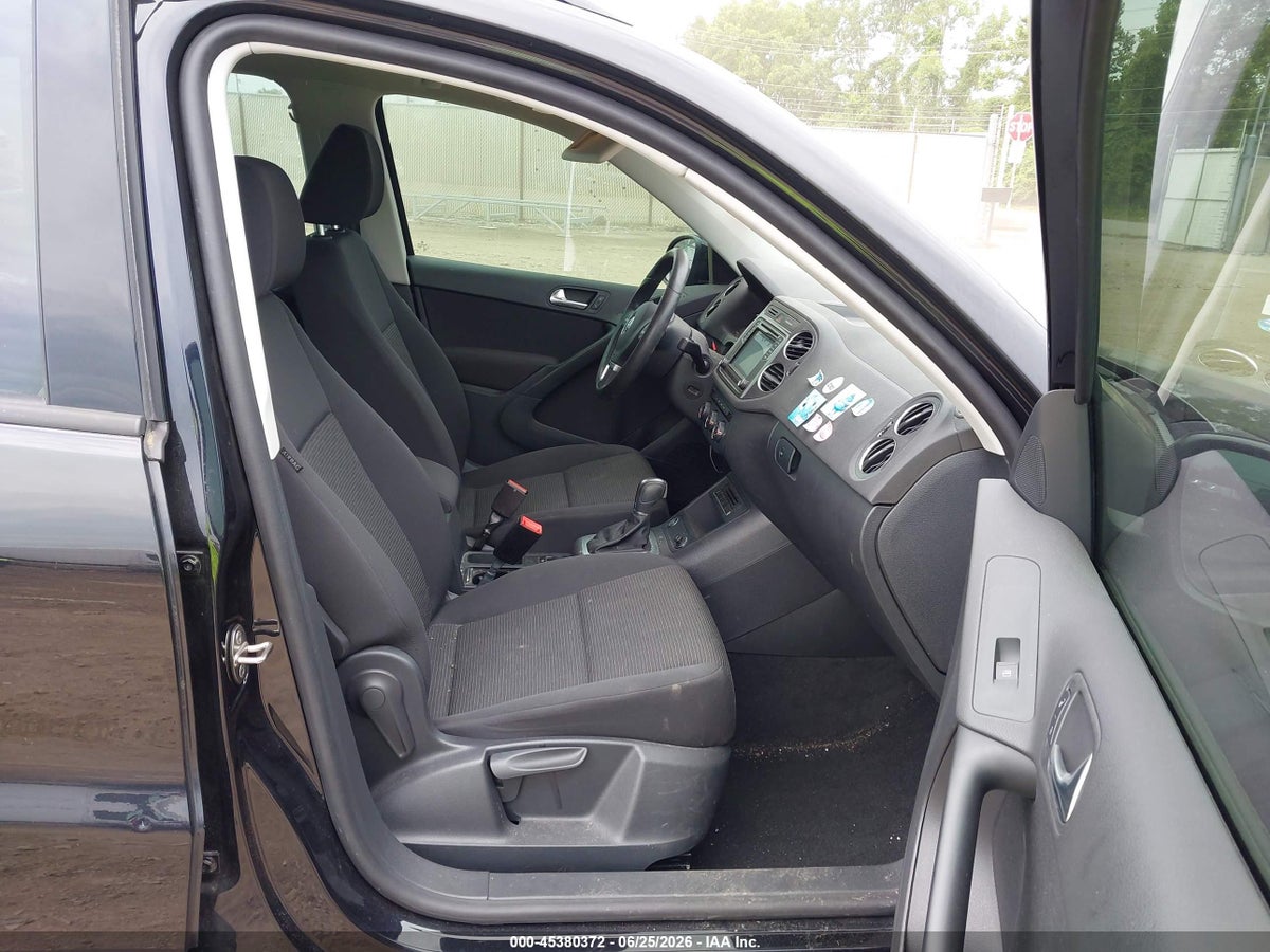 2017 VOLKSWAGEN TIGUAN 2.0T/2.0T S — снимка 5