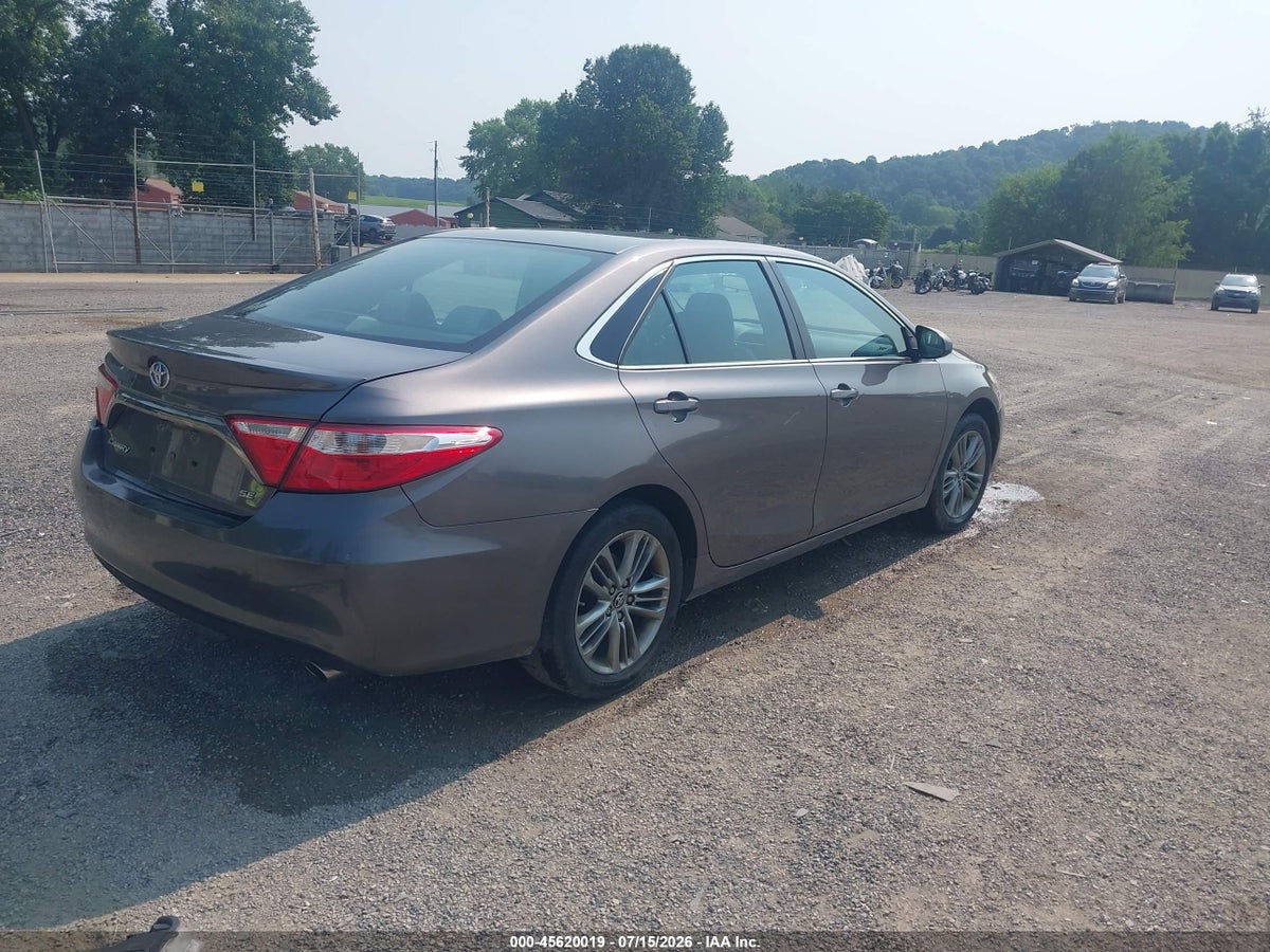 2017 TOYOTA CAMRY SE — снимка 4