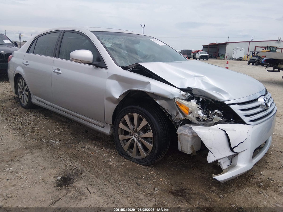 2011 TOYOTA AVALON LIMITED