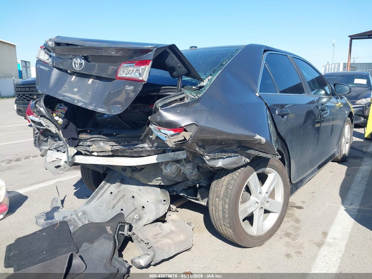 2014 TOYOTA CAMRY SE — снимка 4