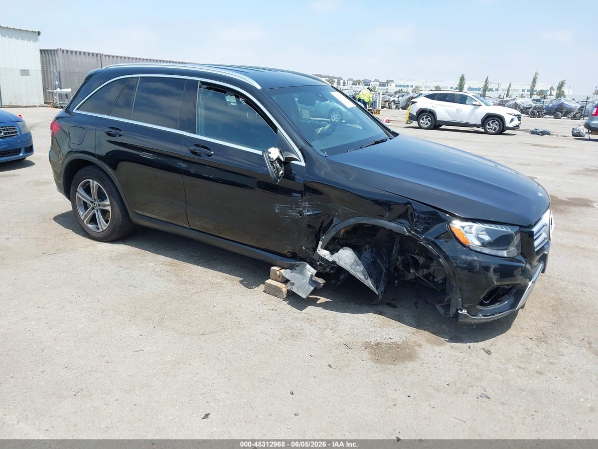 2019 MERCEDES-BENZ GLC 300