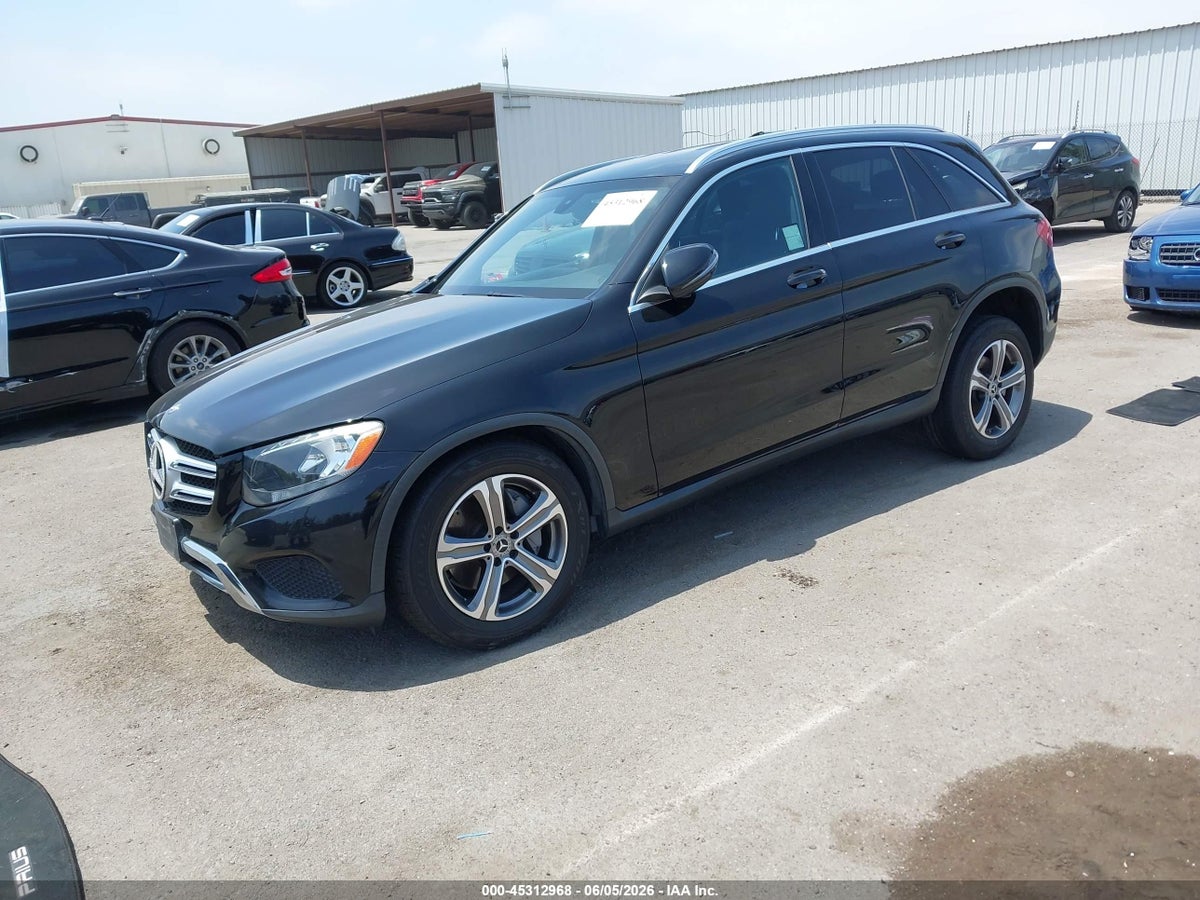 2019 MERCEDES-BENZ GLC 300 — снимка 2