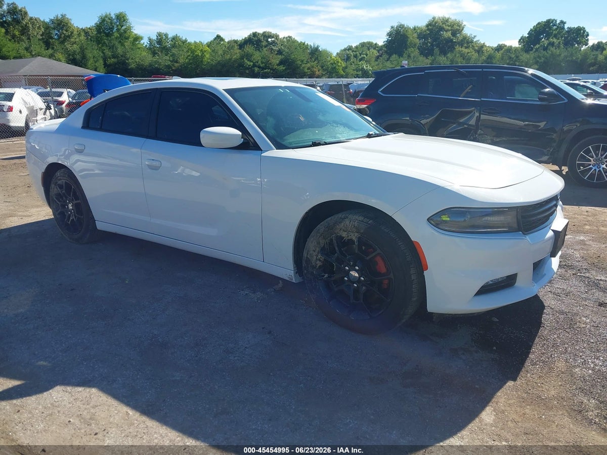 2016 DODGE CHARGER SXT