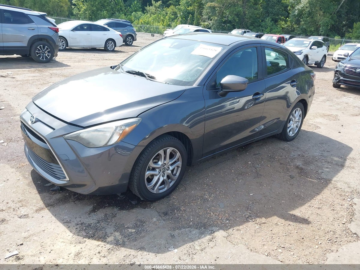 2016 SCION IA — снимка 2