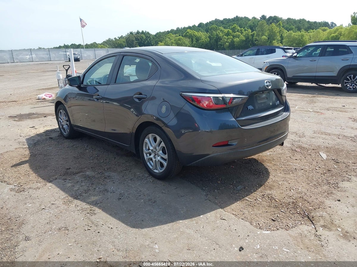 2016 SCION IA — снимка 3