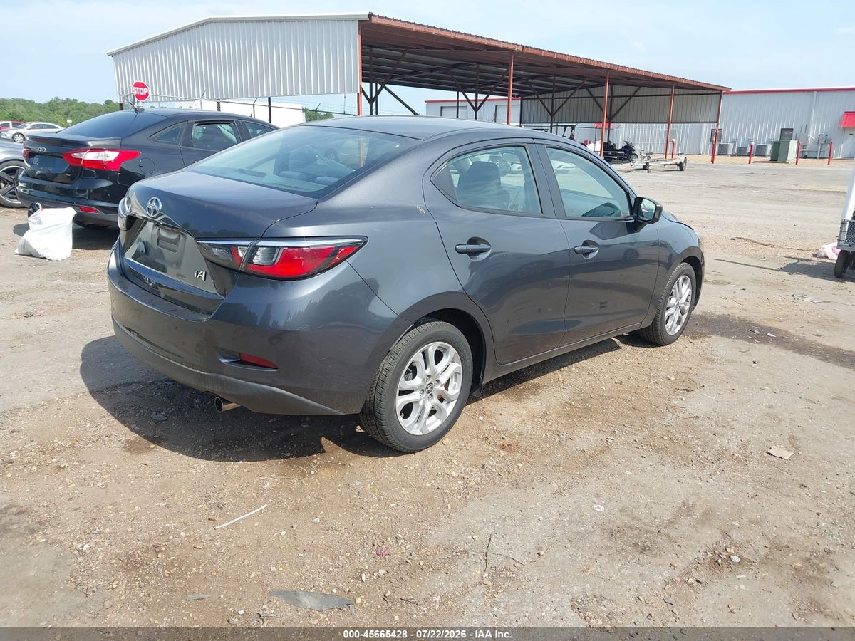 2016 SCION IA — снимка 4