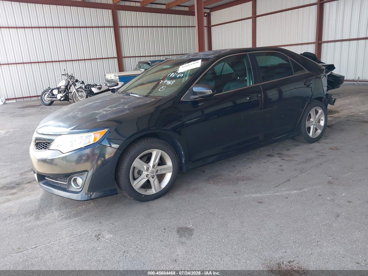 2014 TOYOTA CAMRY SE — снимка 2