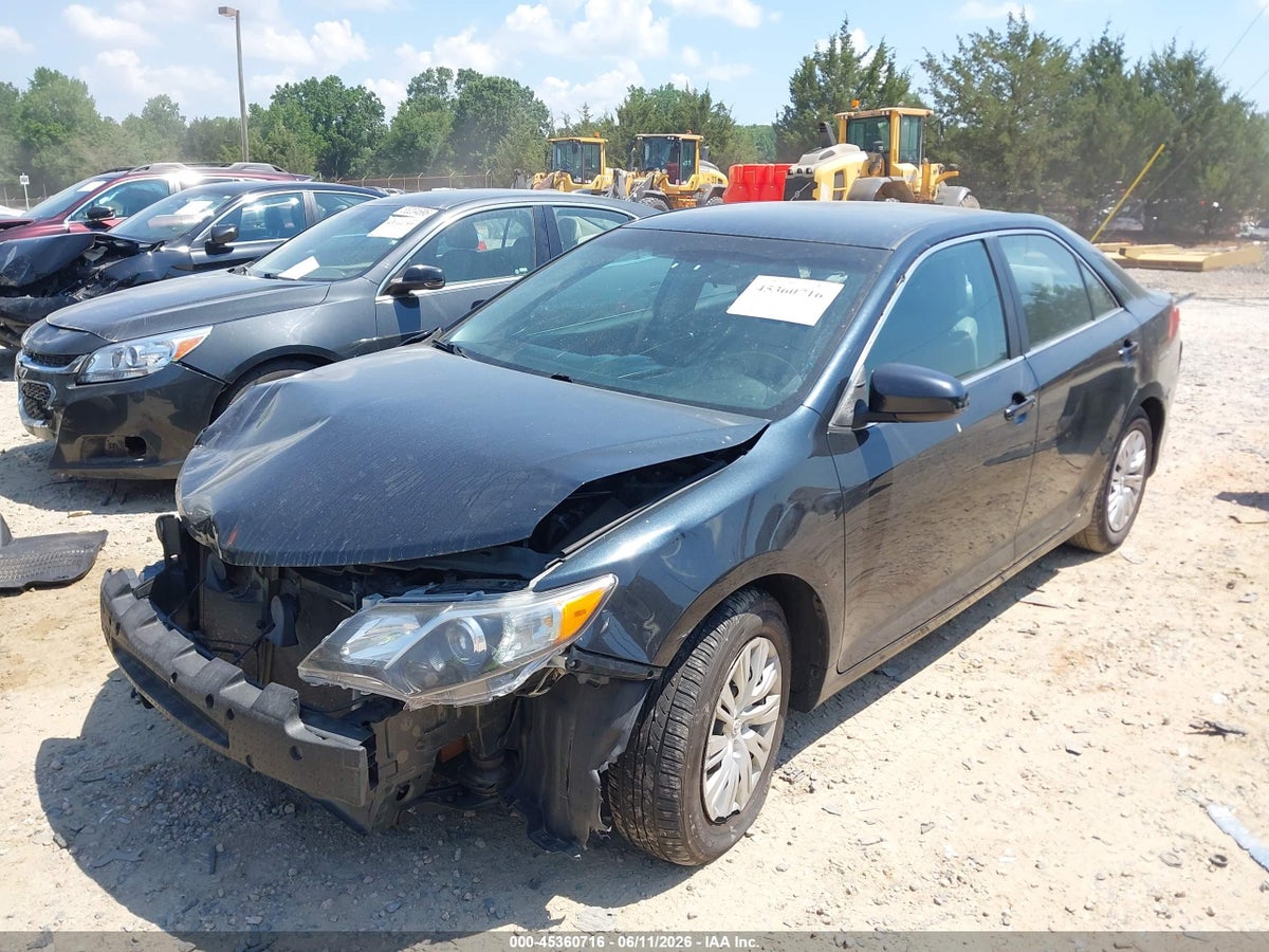 2013 TOYOTA CAMRY L — снимка 2