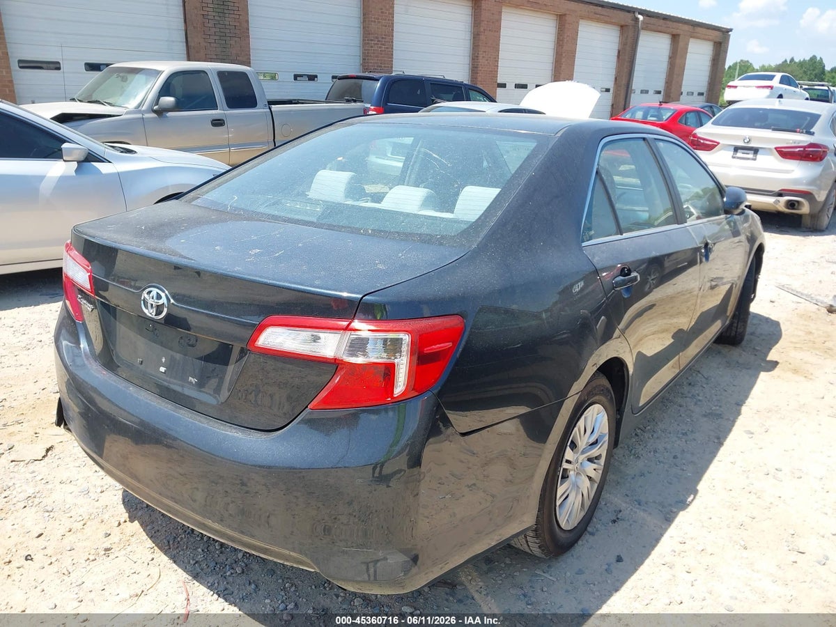 2013 TOYOTA CAMRY L — снимка 4