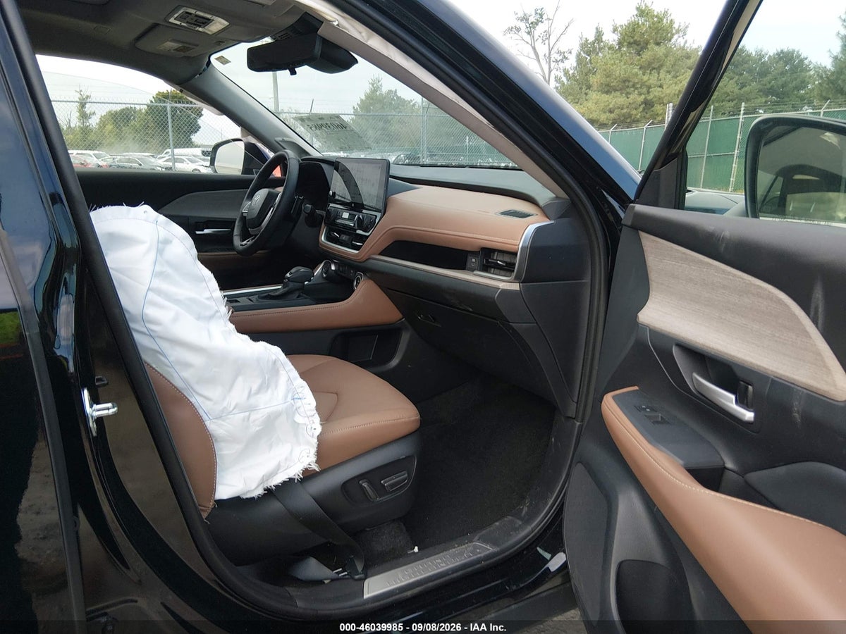 2026 TOYOTA GRAND HIGHLANDER PLATINUM — снимка 5