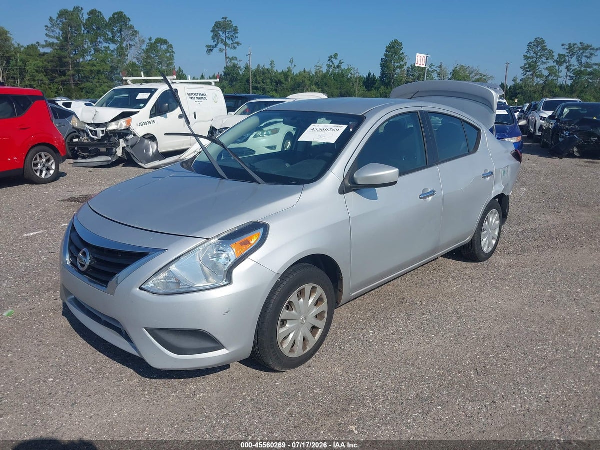 2017 NISSAN VERSA 1.6 SV — снимка 2