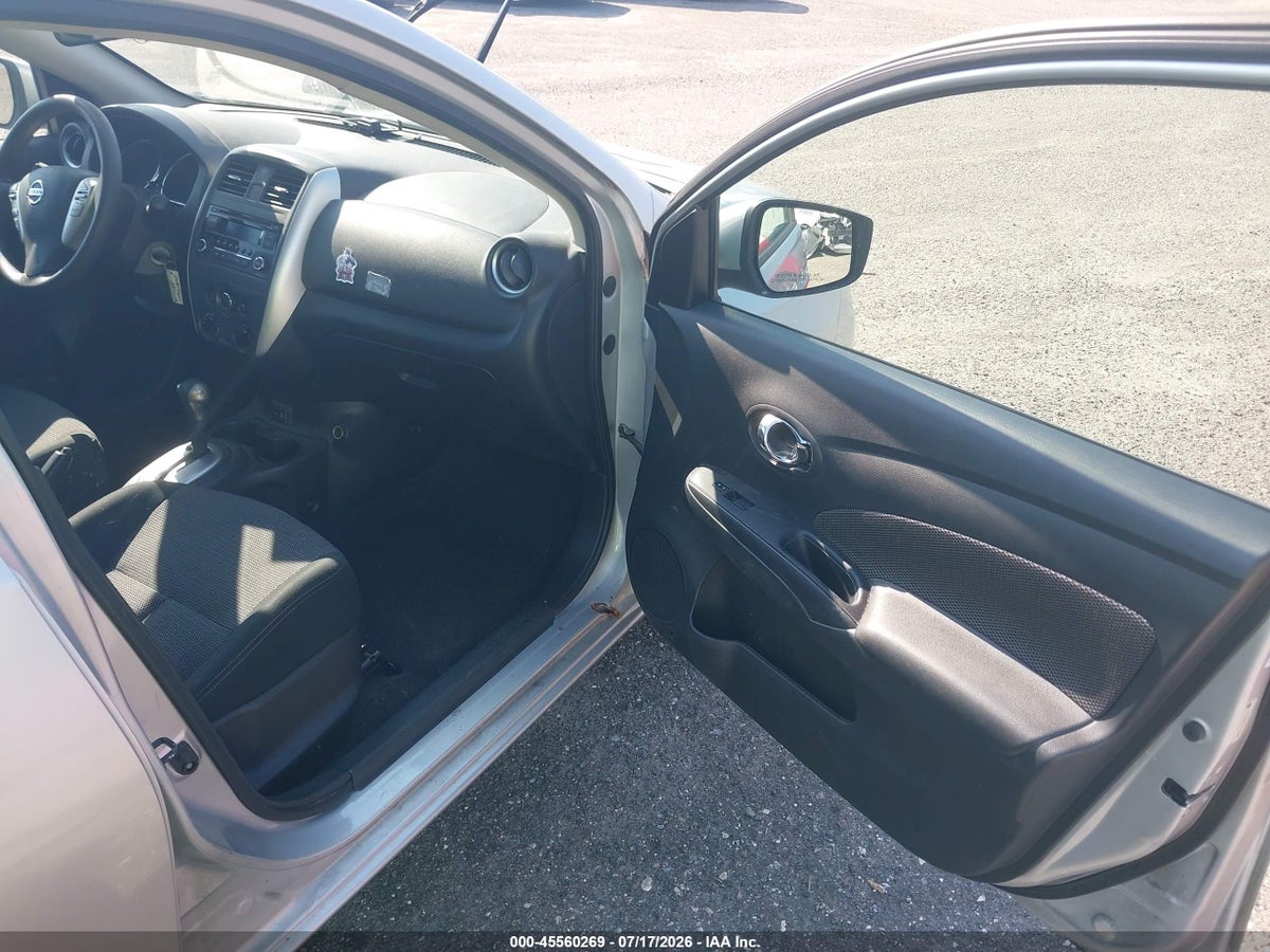 2017 NISSAN VERSA 1.6 SV — снимка 5