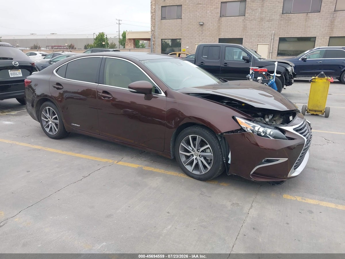 2018 LEXUS ES 300H