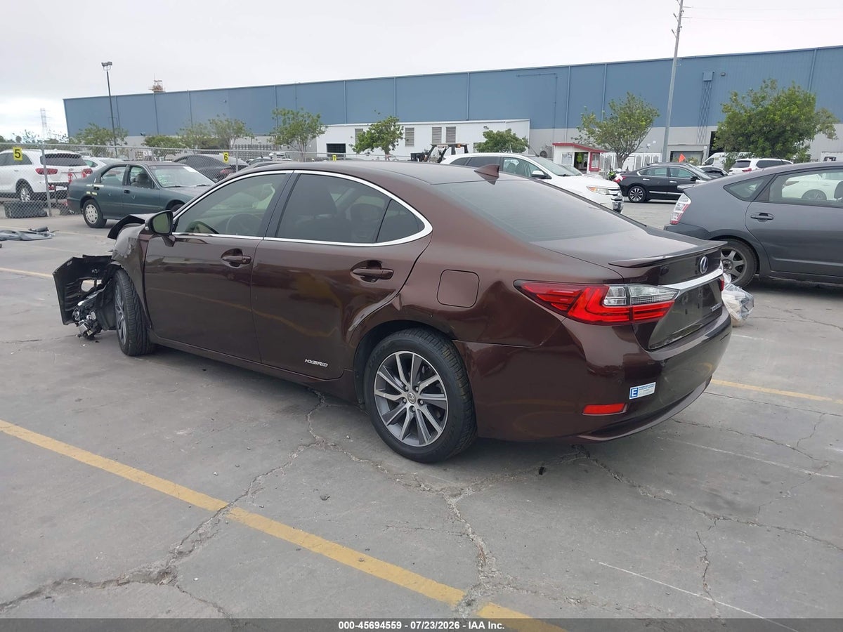 2018 LEXUS ES 300H — снимка 3