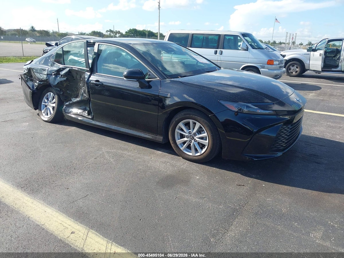 2025 TOYOTA CAMRY LE