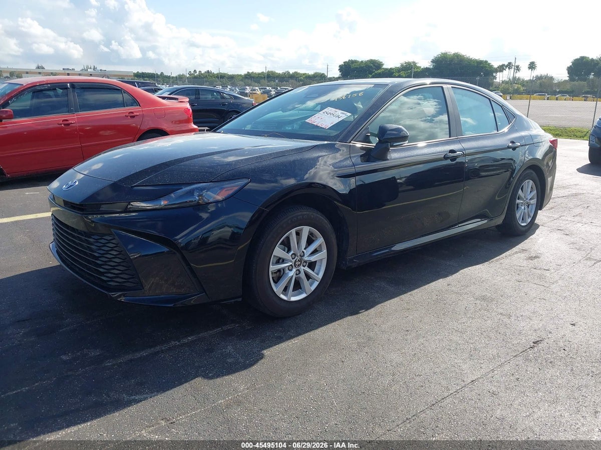 2025 TOYOTA CAMRY LE — снимка 2