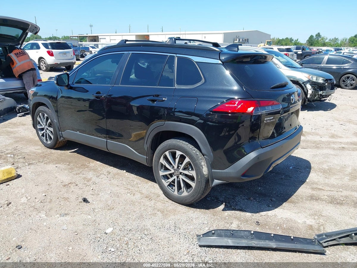 2023 TOYOTA COROLLA CROSS XLE — снимка 3