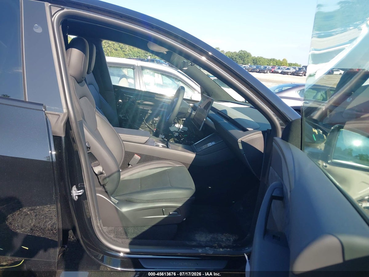 2026 TESLA MODEL Y ALL-WHEEL DRIVE/LONG RANGE LAUNCH SERIES/PREMIUM ALL-WHEEL DRIVE — снимка 5