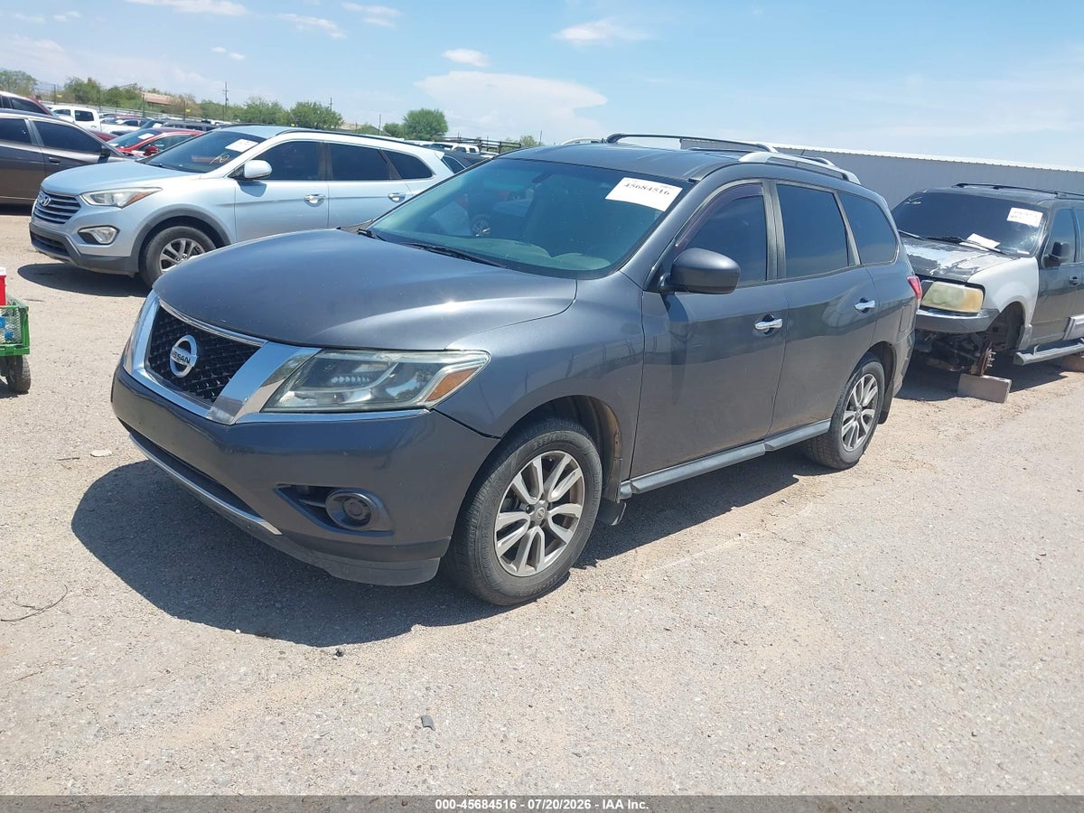 2013 NISSAN PATHFINDER SV — снимка 2