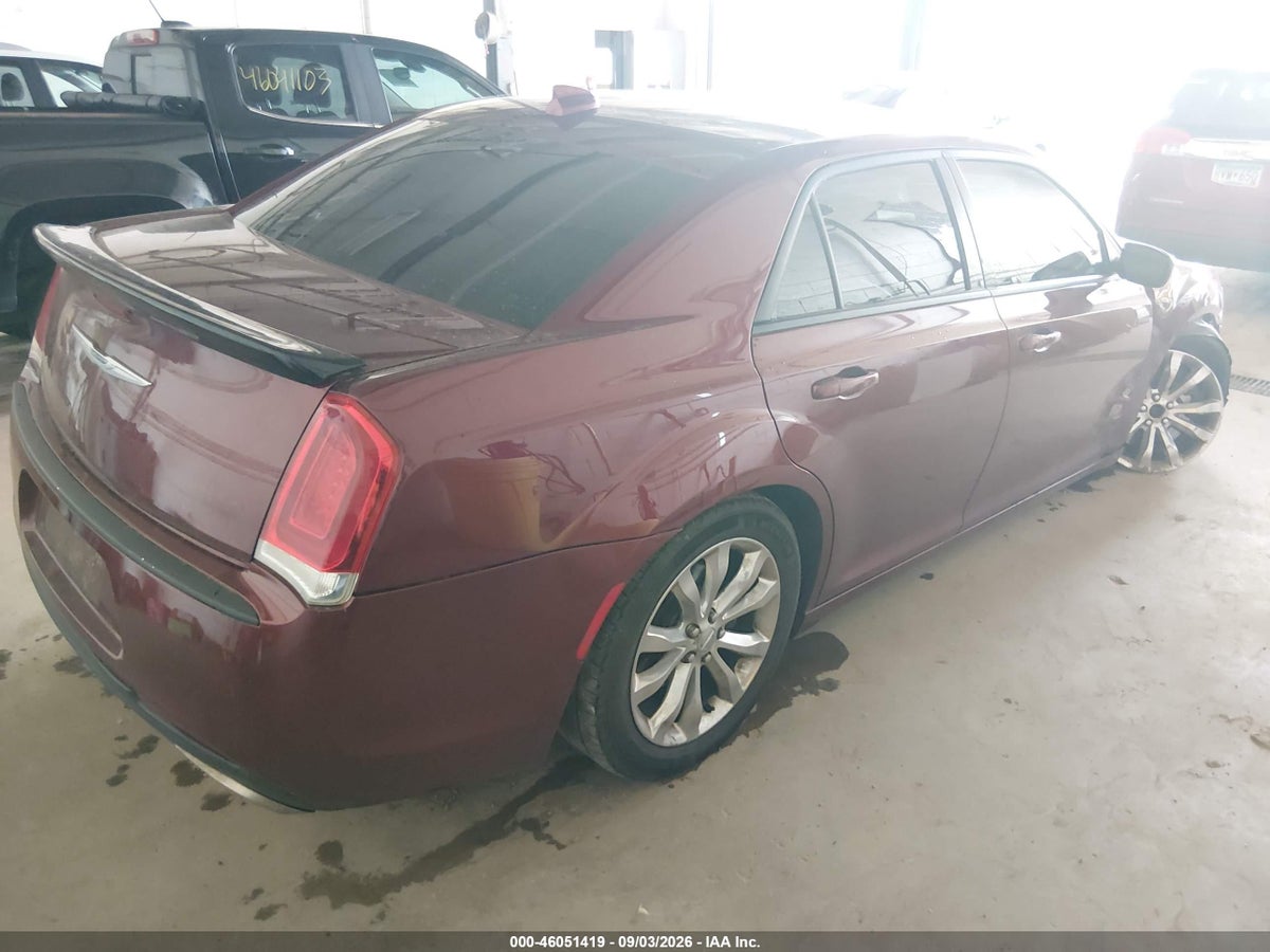 2017 CHRYSLER 300 LIMITED AWD — снимка 4