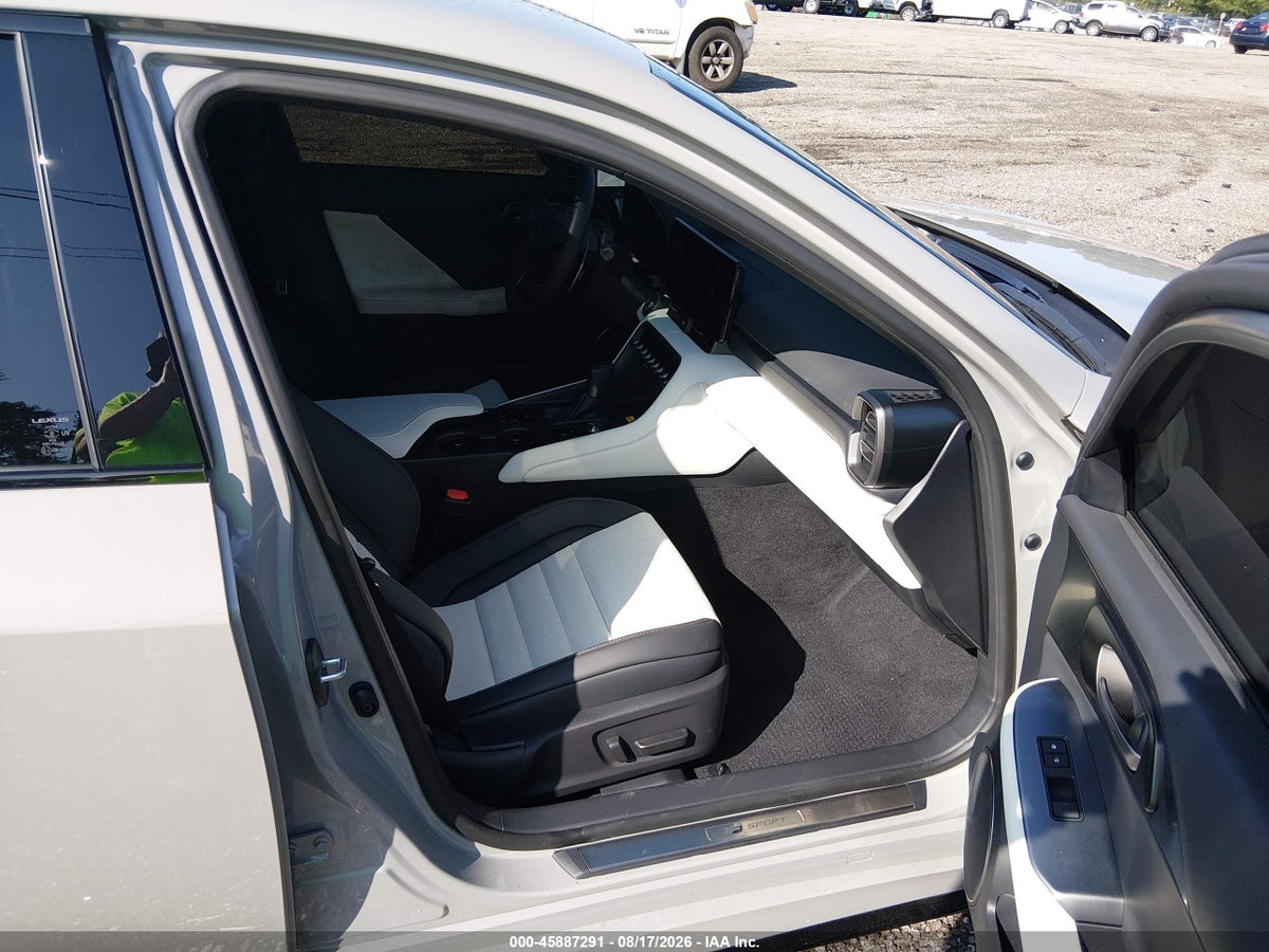 2026 LEXUS IS 350 F SPORT — снимка 5