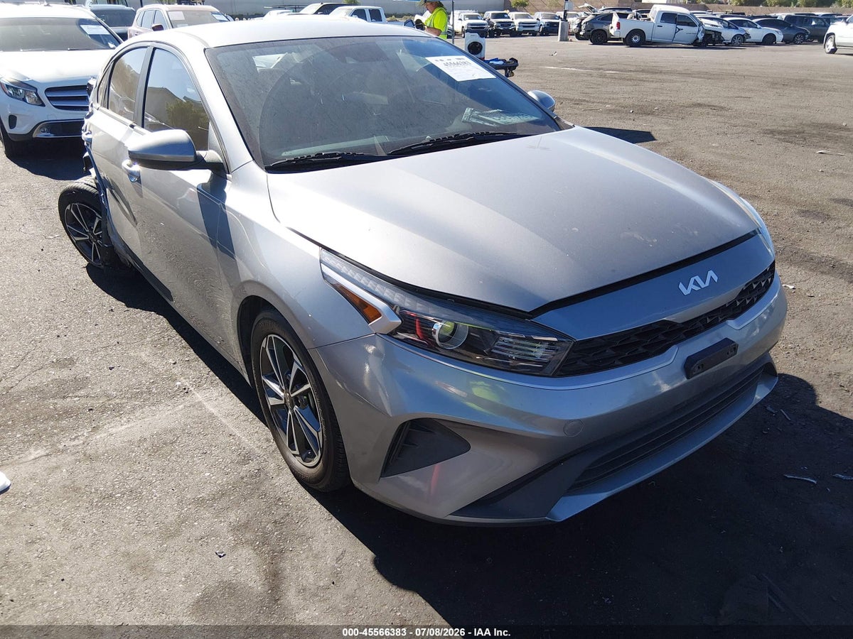 2022 KIA FORTE LXS
