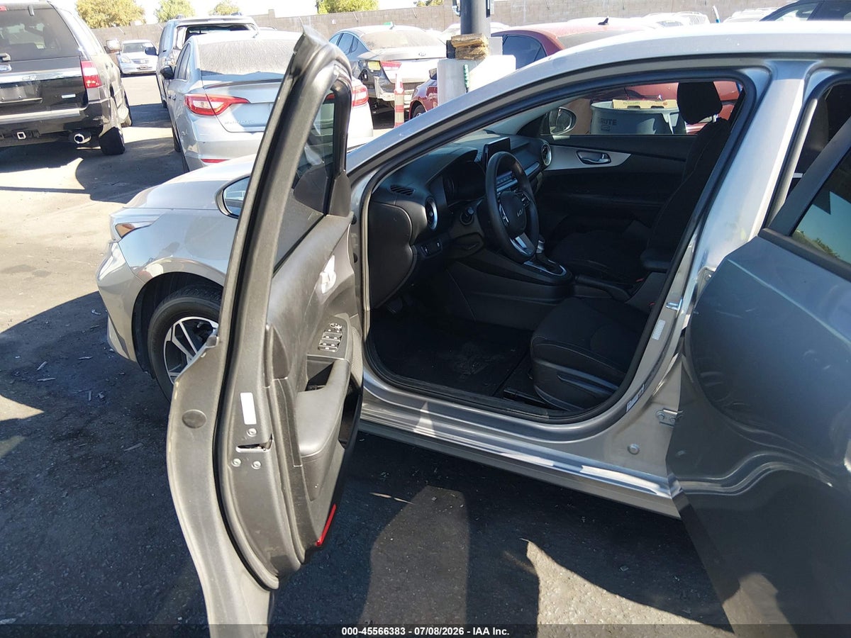 2022 KIA FORTE LXS — снимка 5