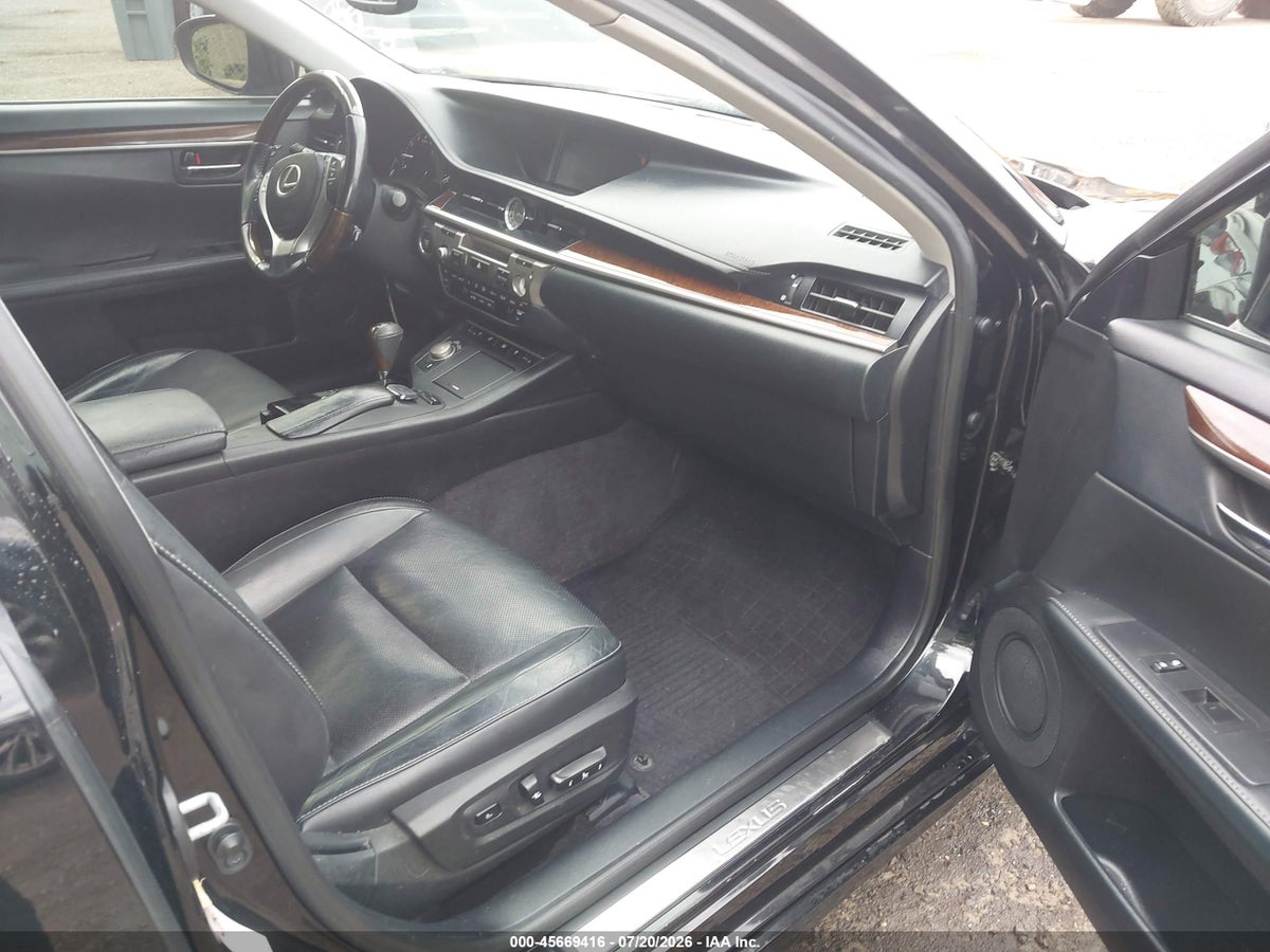 2015 LEXUS ES 350 — снимка 5