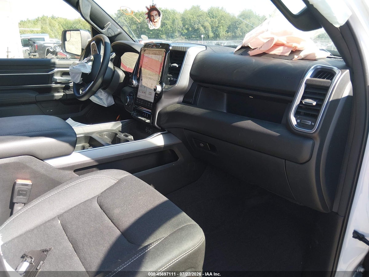 2025 RAM 1500 BIG HORN 4X4 5'7 BOX — снимка 5