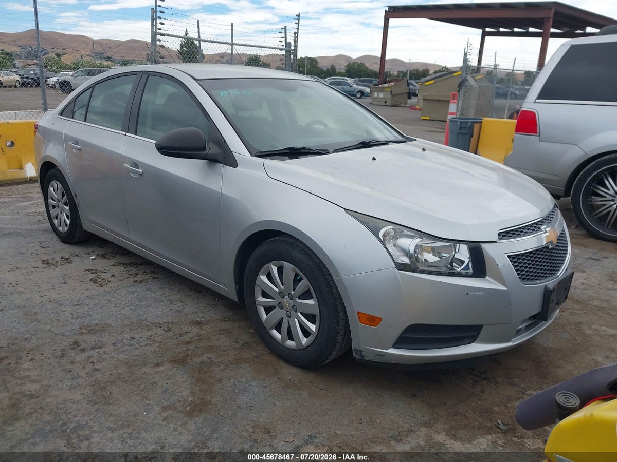 2011 CHEVROLET CRUZE LS