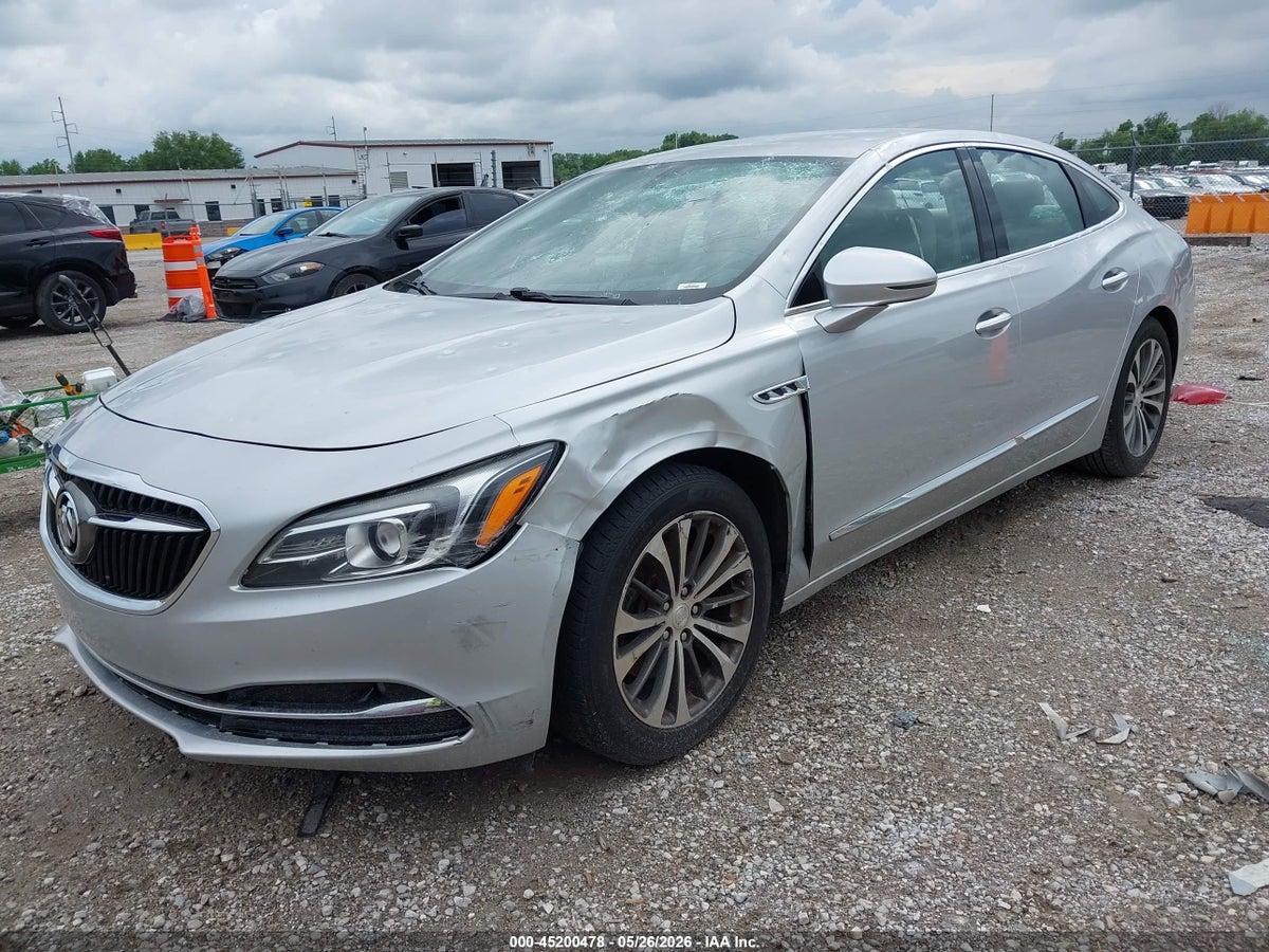 2017 BUICK LACROSSE ESSENCE — photo 2