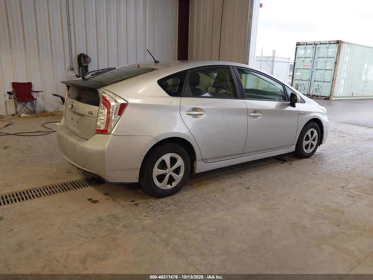 2013 TOYOTA PRIUS TWO — снимка 4
