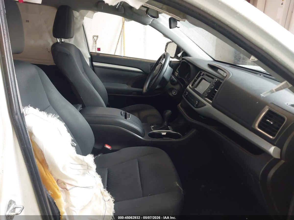 2019 TOYOTA HIGHLANDER LE — снимка 5