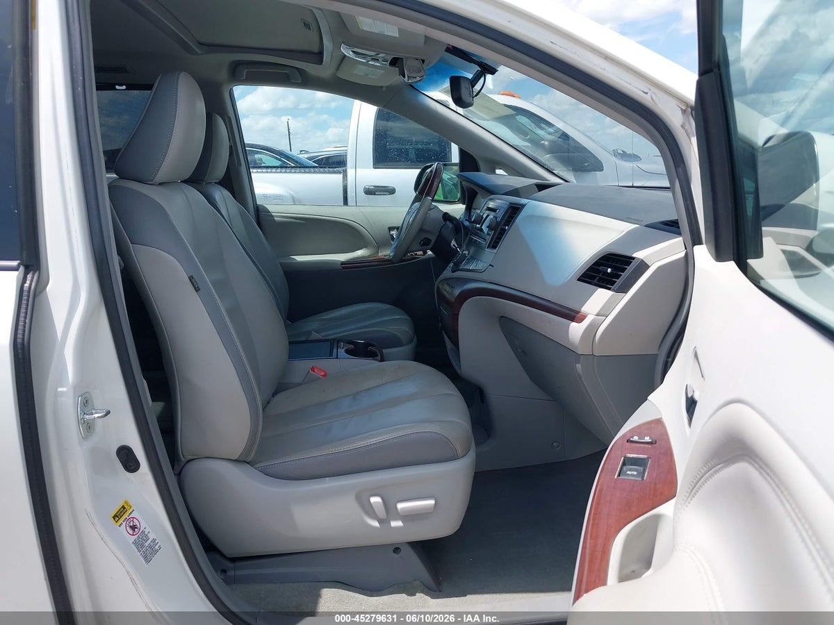 2014 TOYOTA SIENNA LIMITED V6 7 PASSENGER — снимка 5