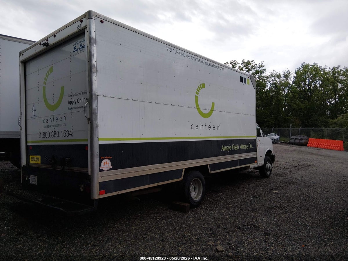 2015 CHEVROLET EXPRESS CUTAWAY 4500 — снимка 4