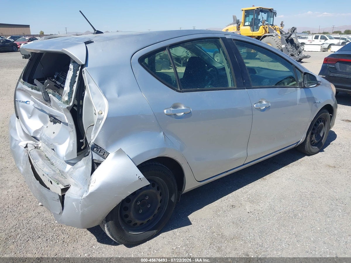 2013 TOYOTA PRIUS C TWO — снимка 4