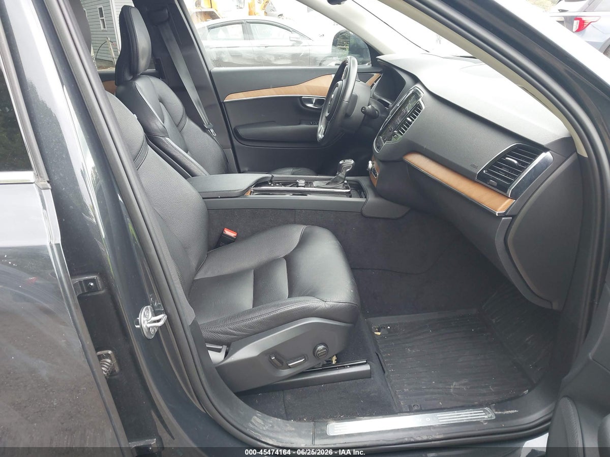 2022 VOLVO XC90 T6 MOMENTUM 7 PASSENGER — снимка 5