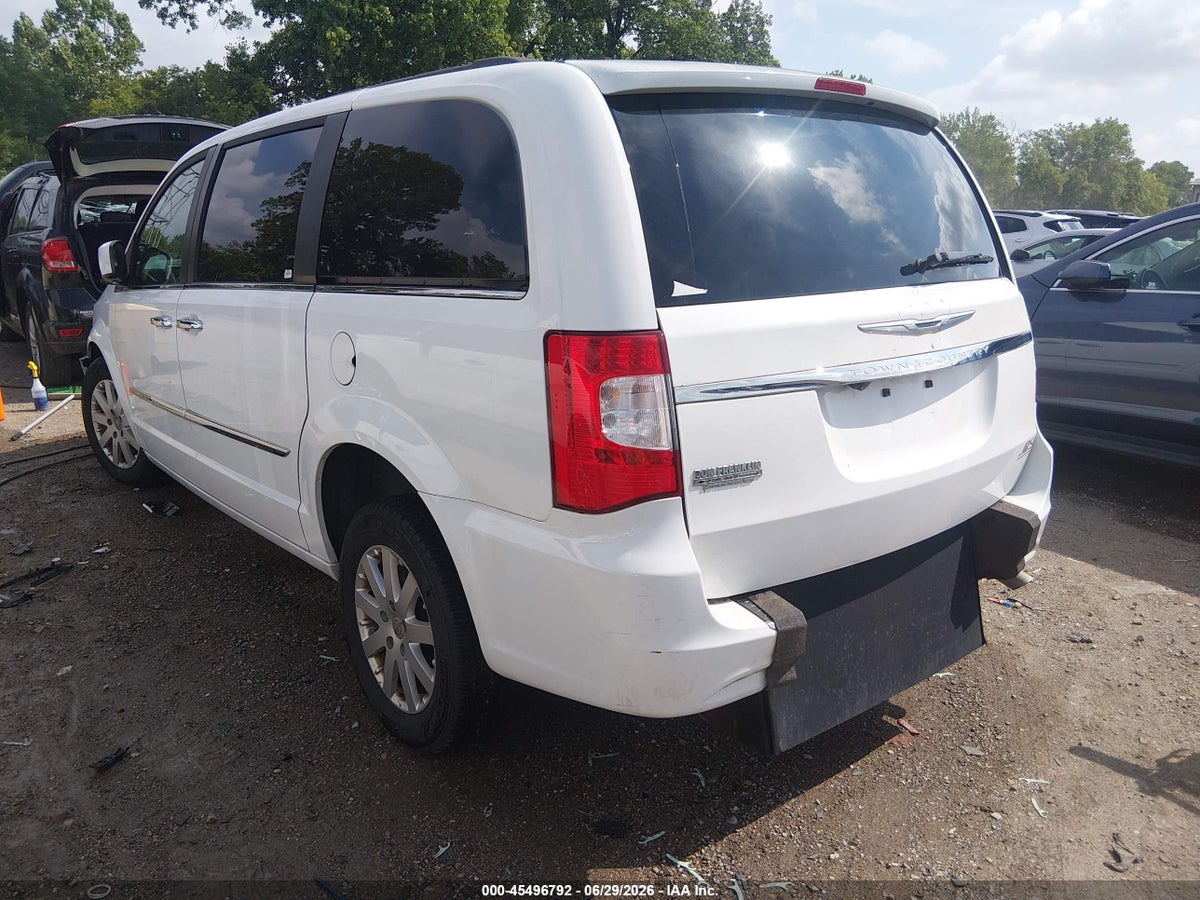 2016 CHRYSLER TOWN & COUNTRY TOURING — снимка 3